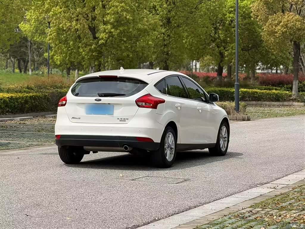 Ford Focus, 2017 9