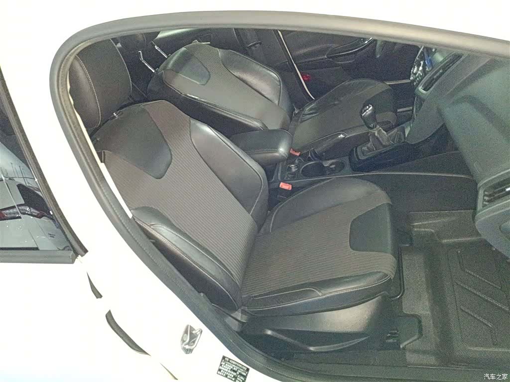 Ford Focus, 2014 20