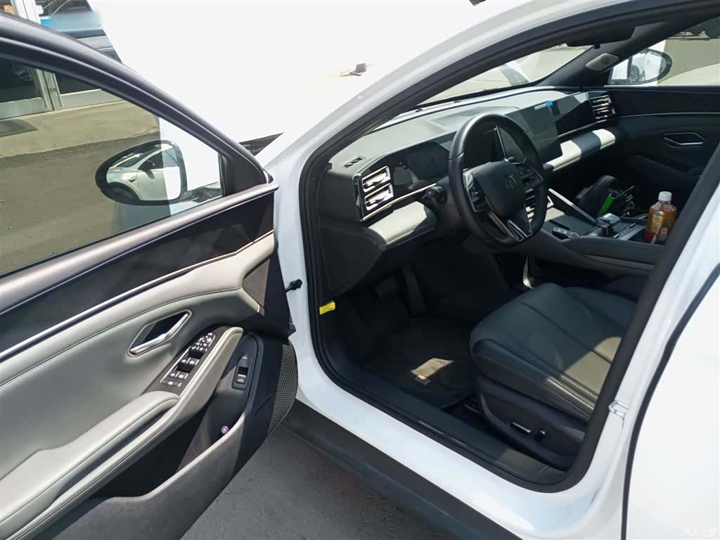 BYD Qin, 2025 16