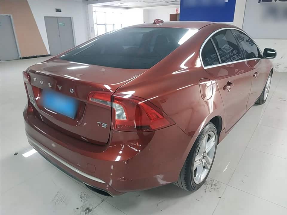 Volvo S60