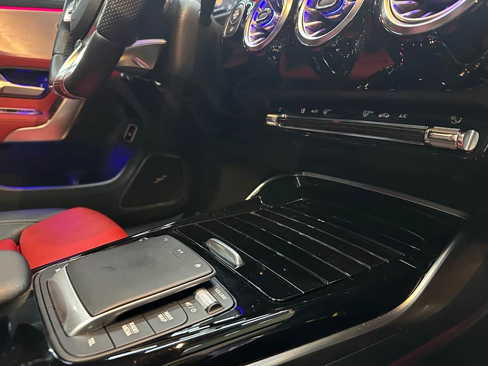 Mercedes-Benz CLA AMG