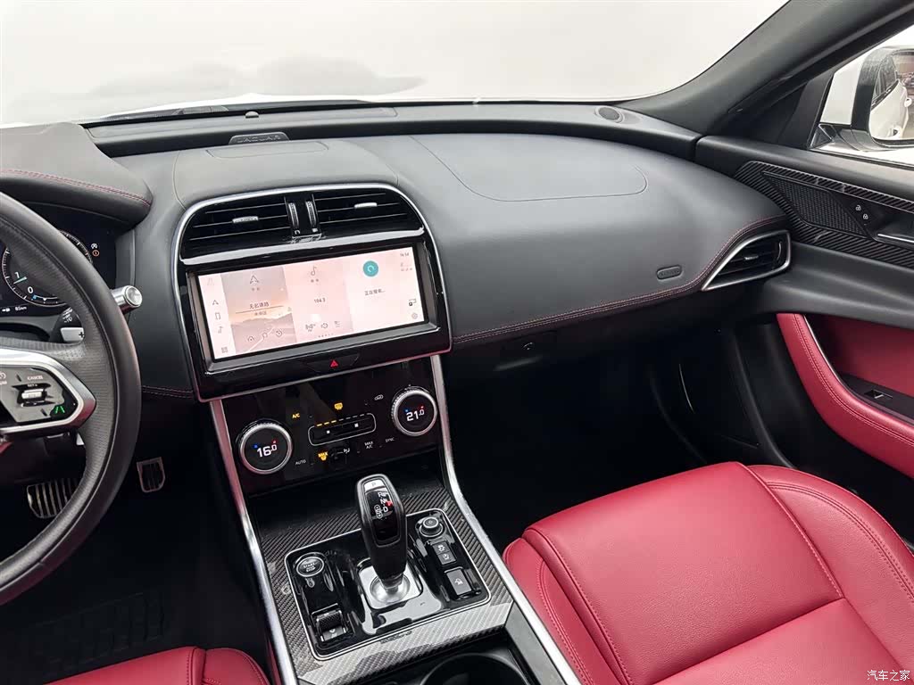 Land Rover XEL, 2022 15
