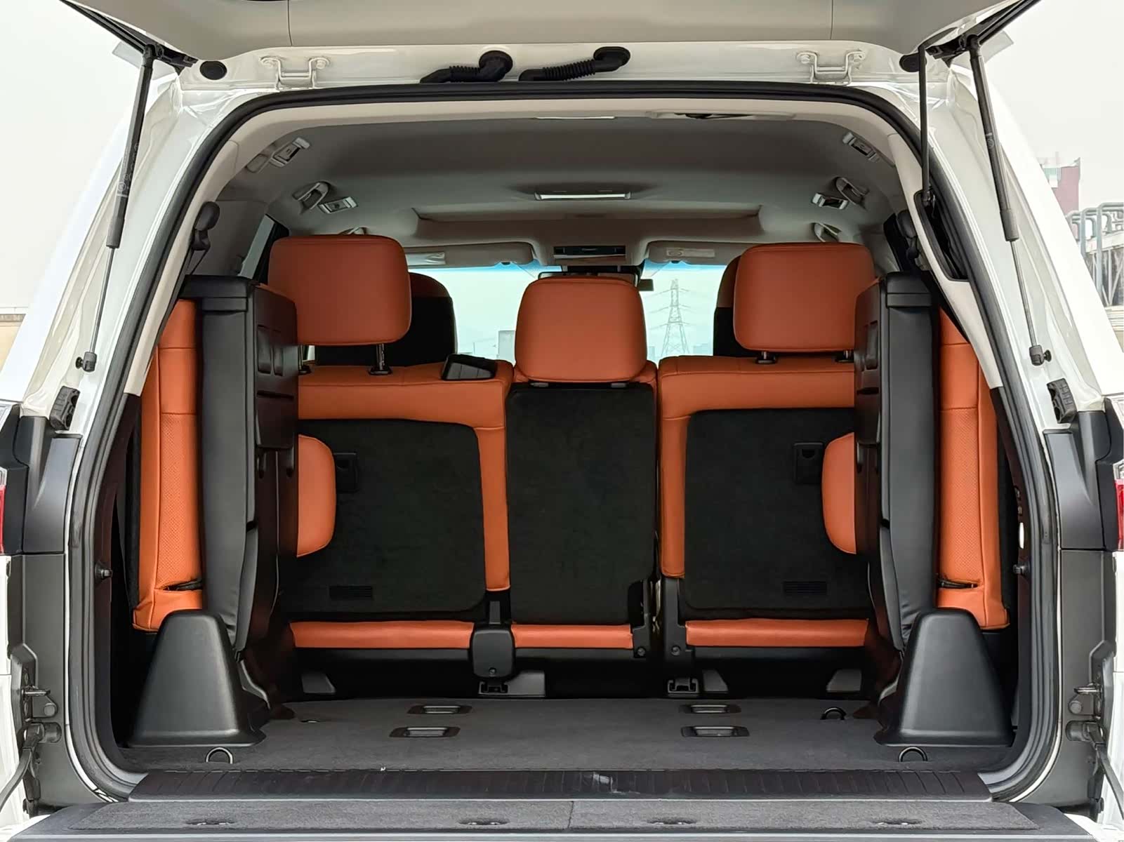 Lexus LX, 2019 19