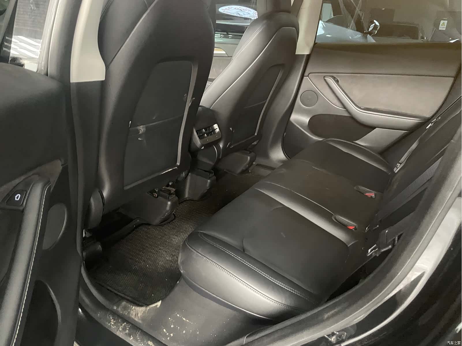 Tesla Model Y, 2022 6