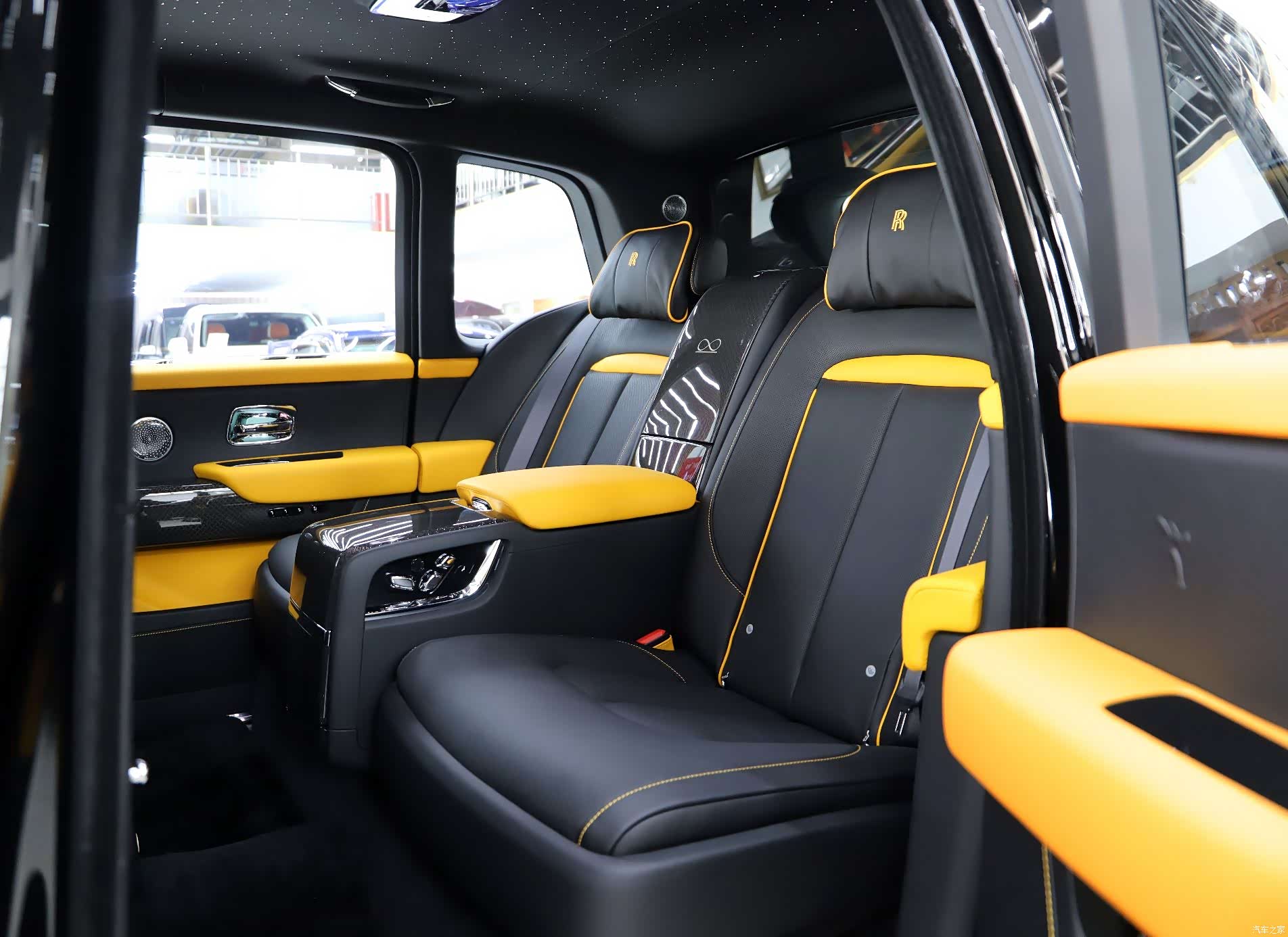 Rolls-Royce Cullinan, 2023 7