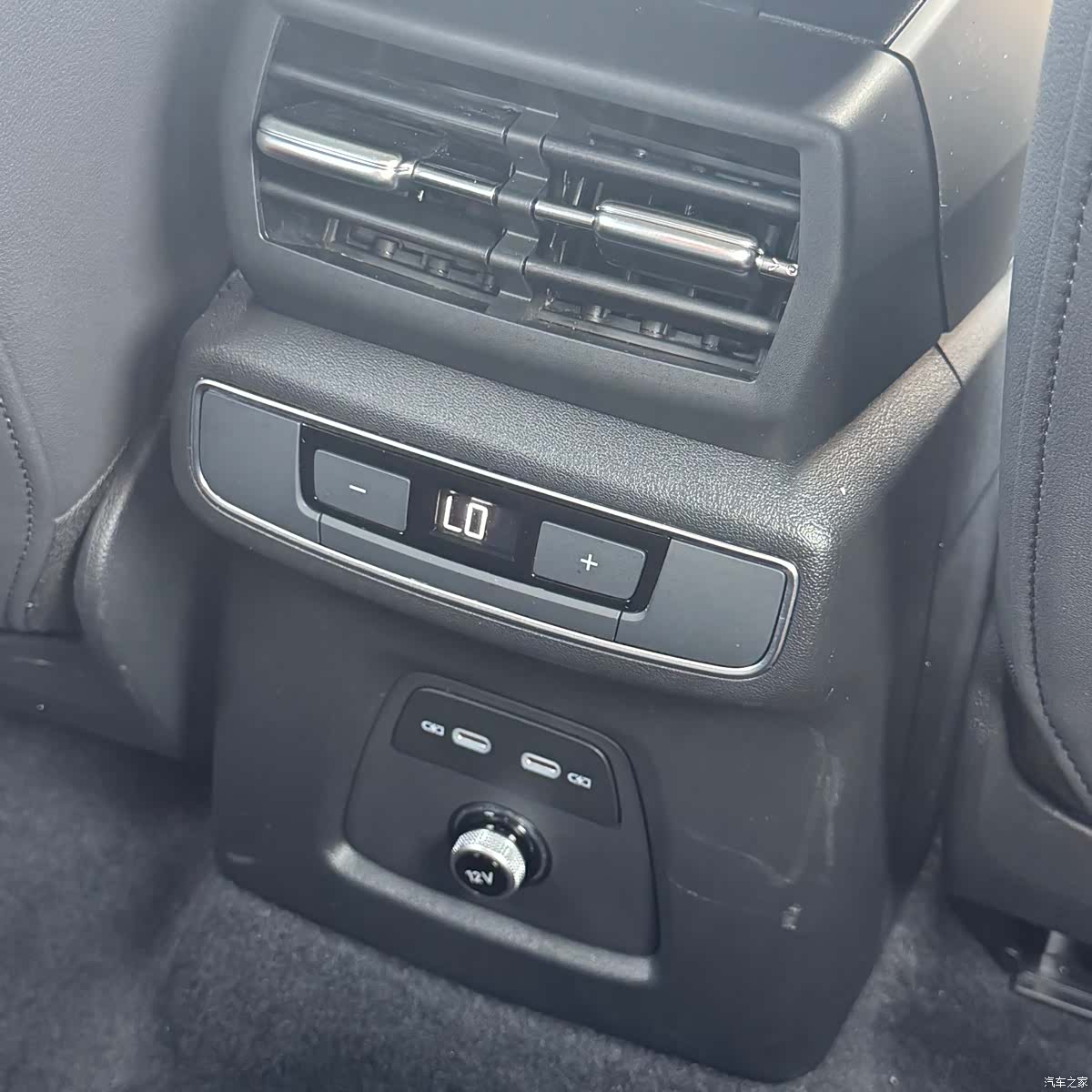 Audi Q4 e-tron, 2023 23