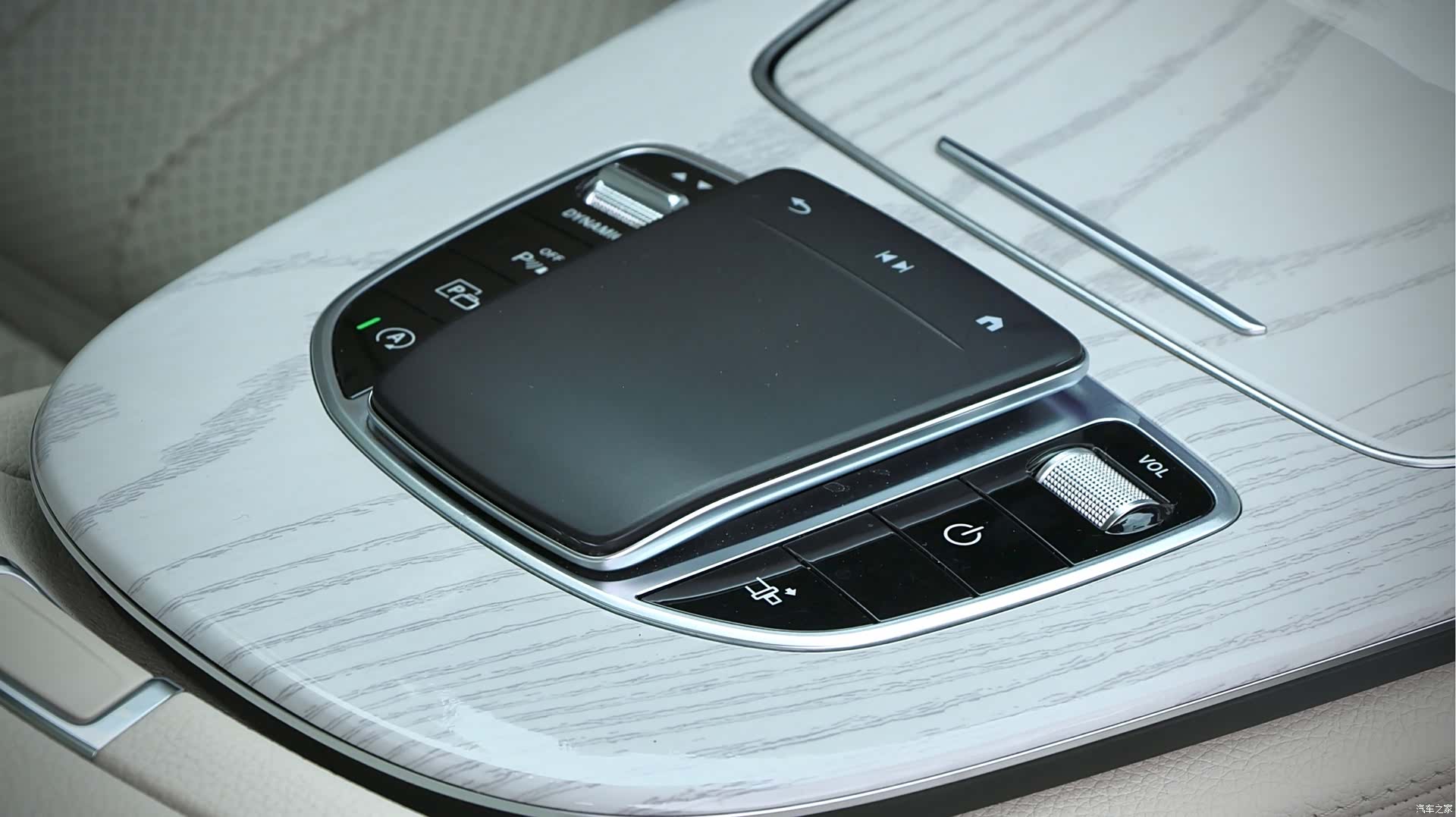 Mercedes-Benz E-Class, 2021 9