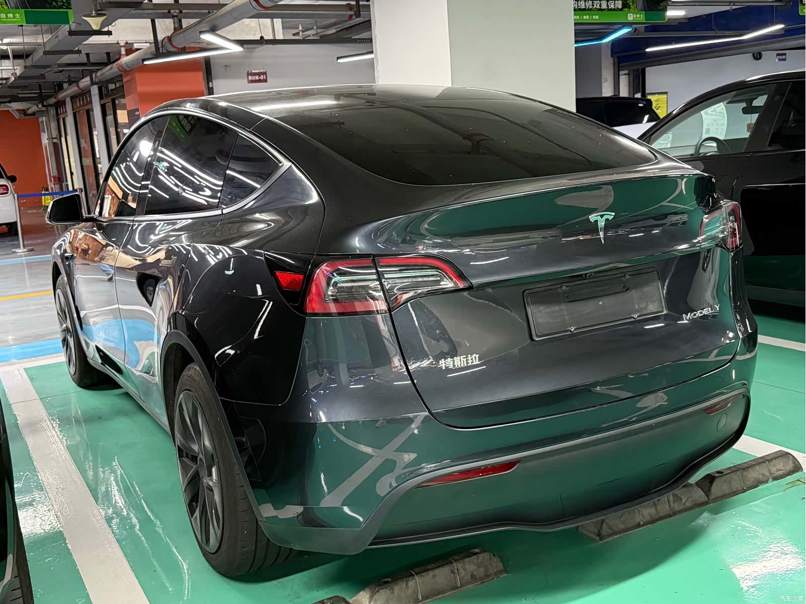 Tesla Model Y, 2024 14