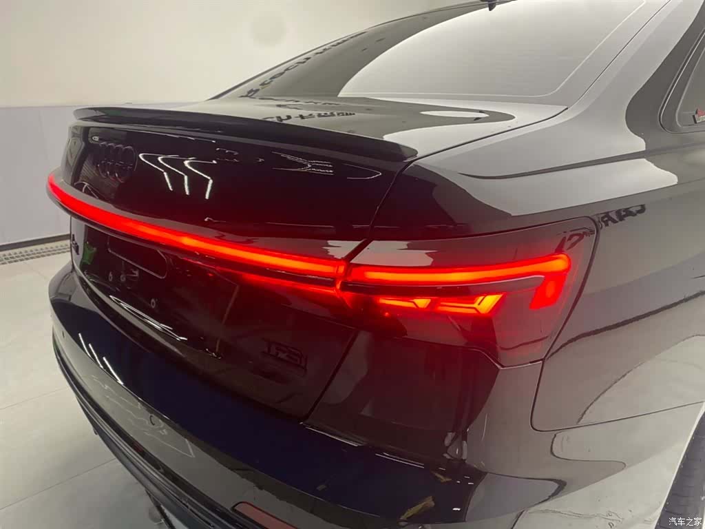 Audi A6L, 2020 10
