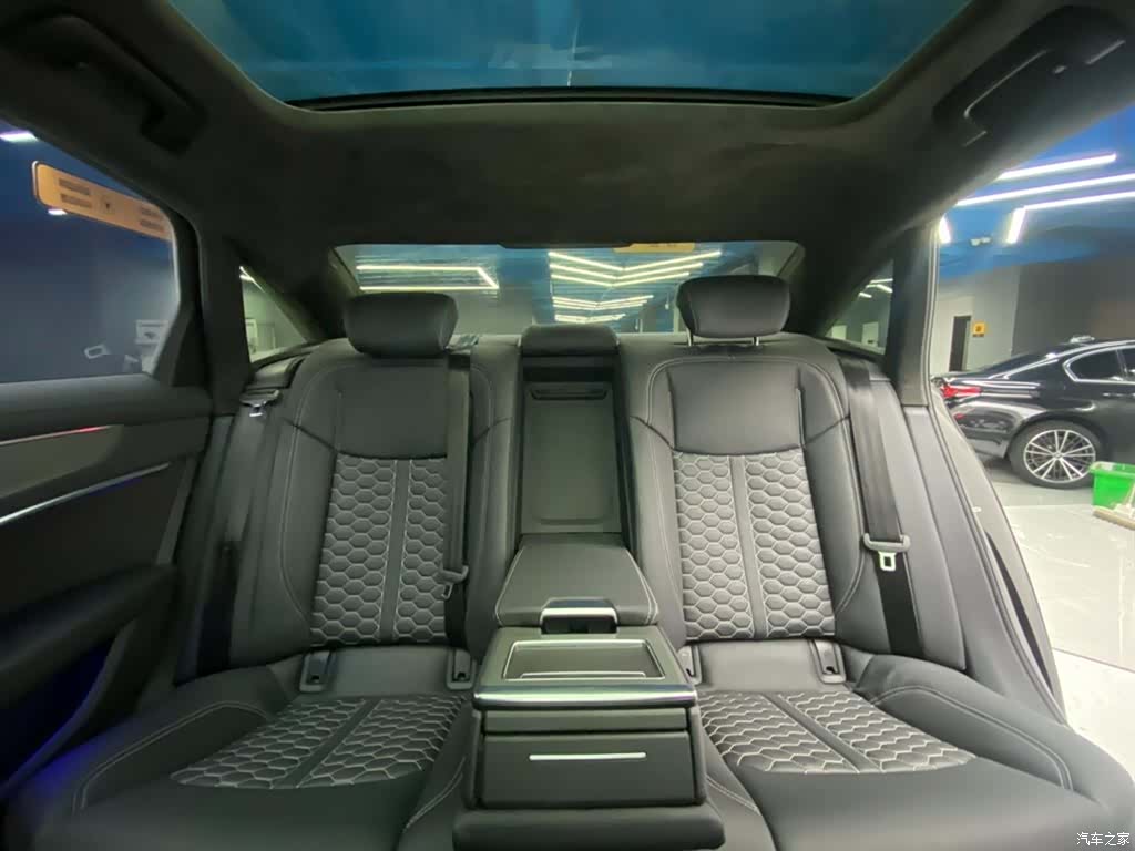Audi A6L, 2020 24