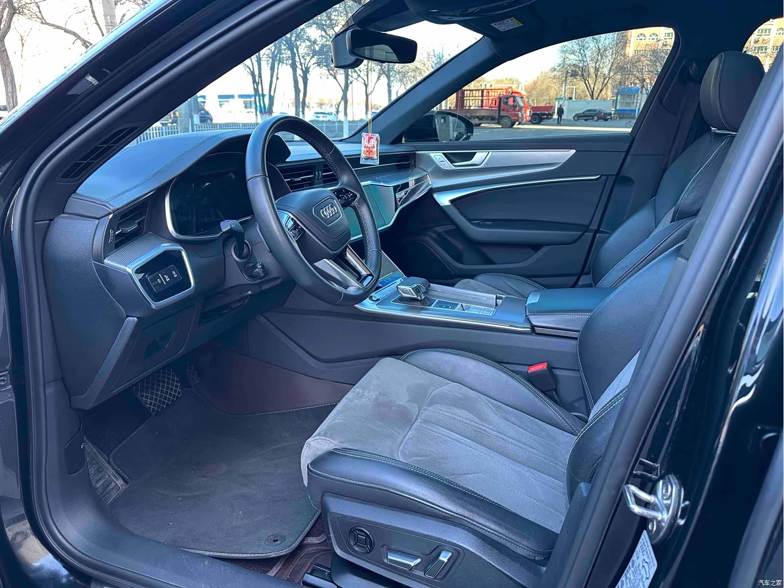 Audi A6L, 2024 4