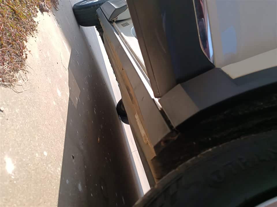 Volkswagen T-ROC exploring Songs