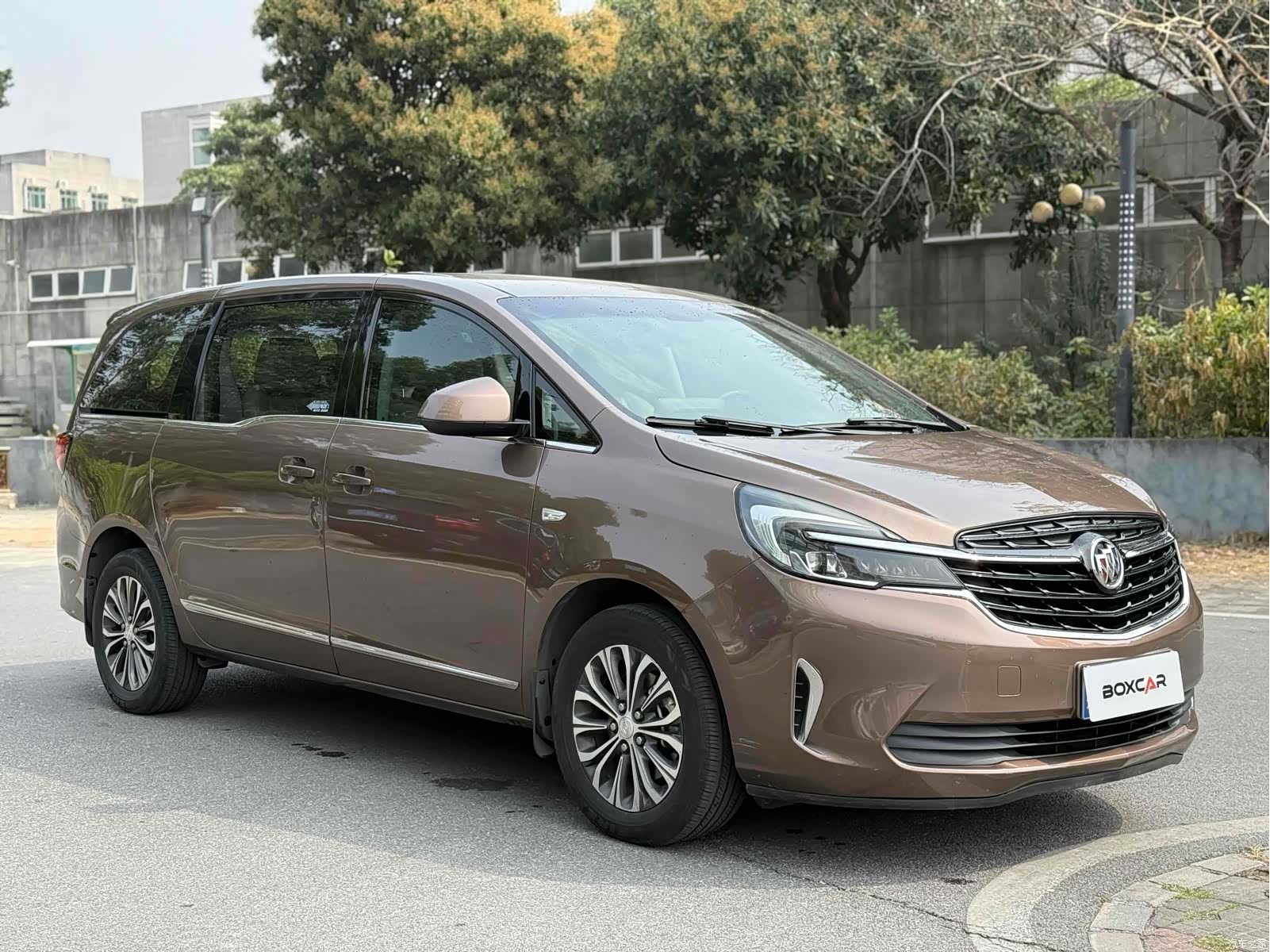 Buick GL8, 2020 3