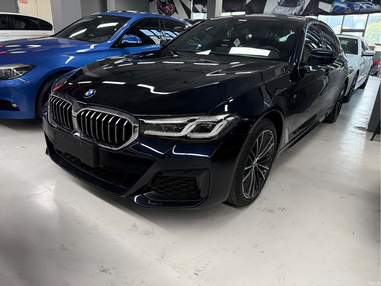 BMW 5 Series, 2022 1