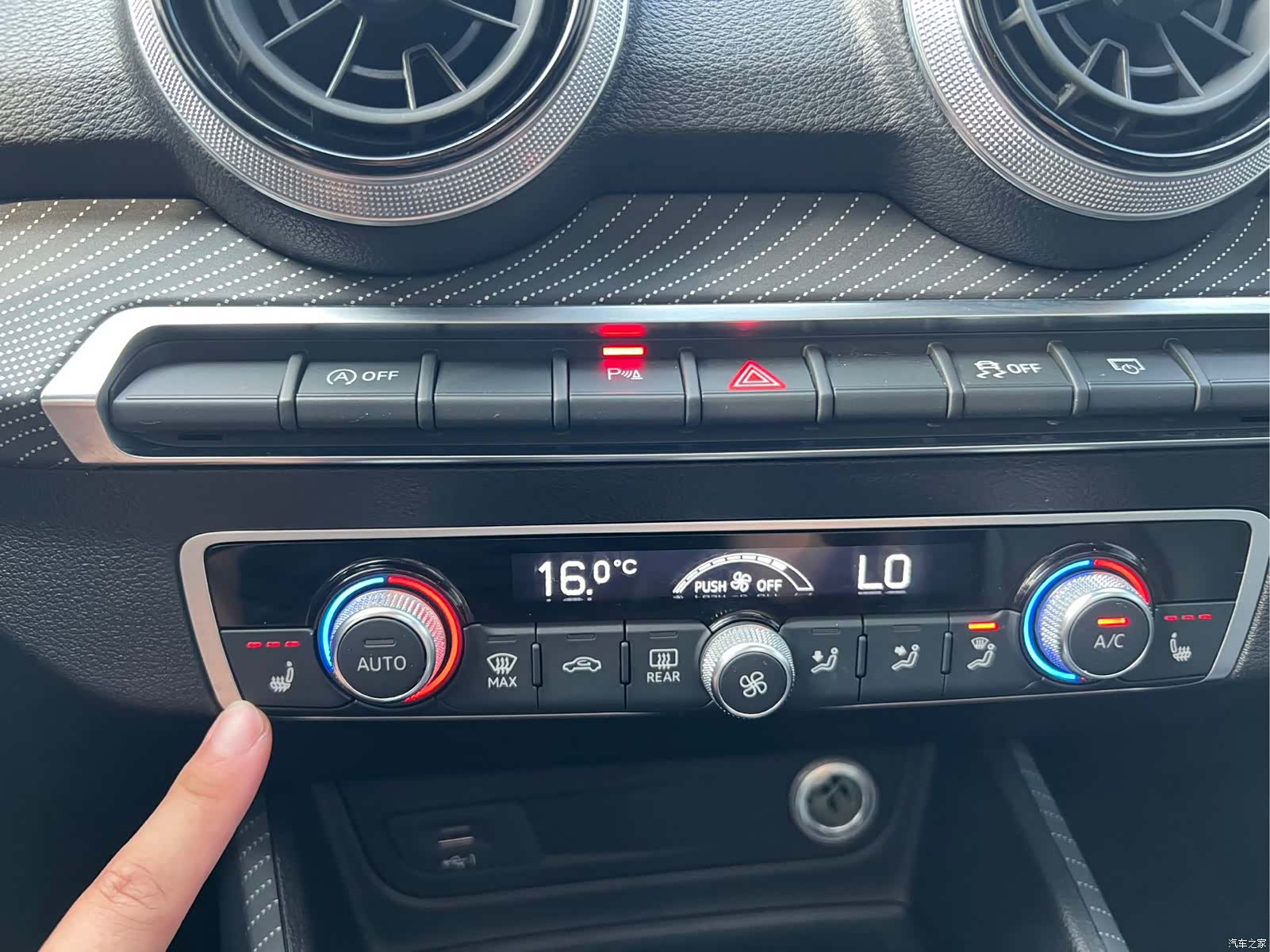 Audi Q2L, 2022 16