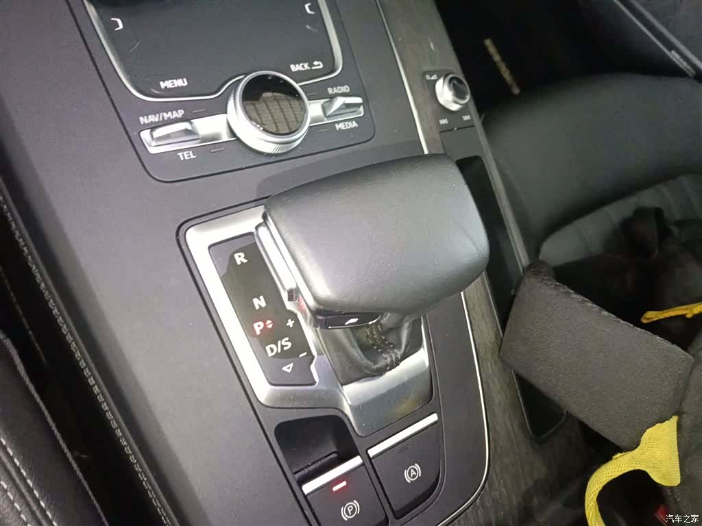 Audi Q5L, 2019 14
