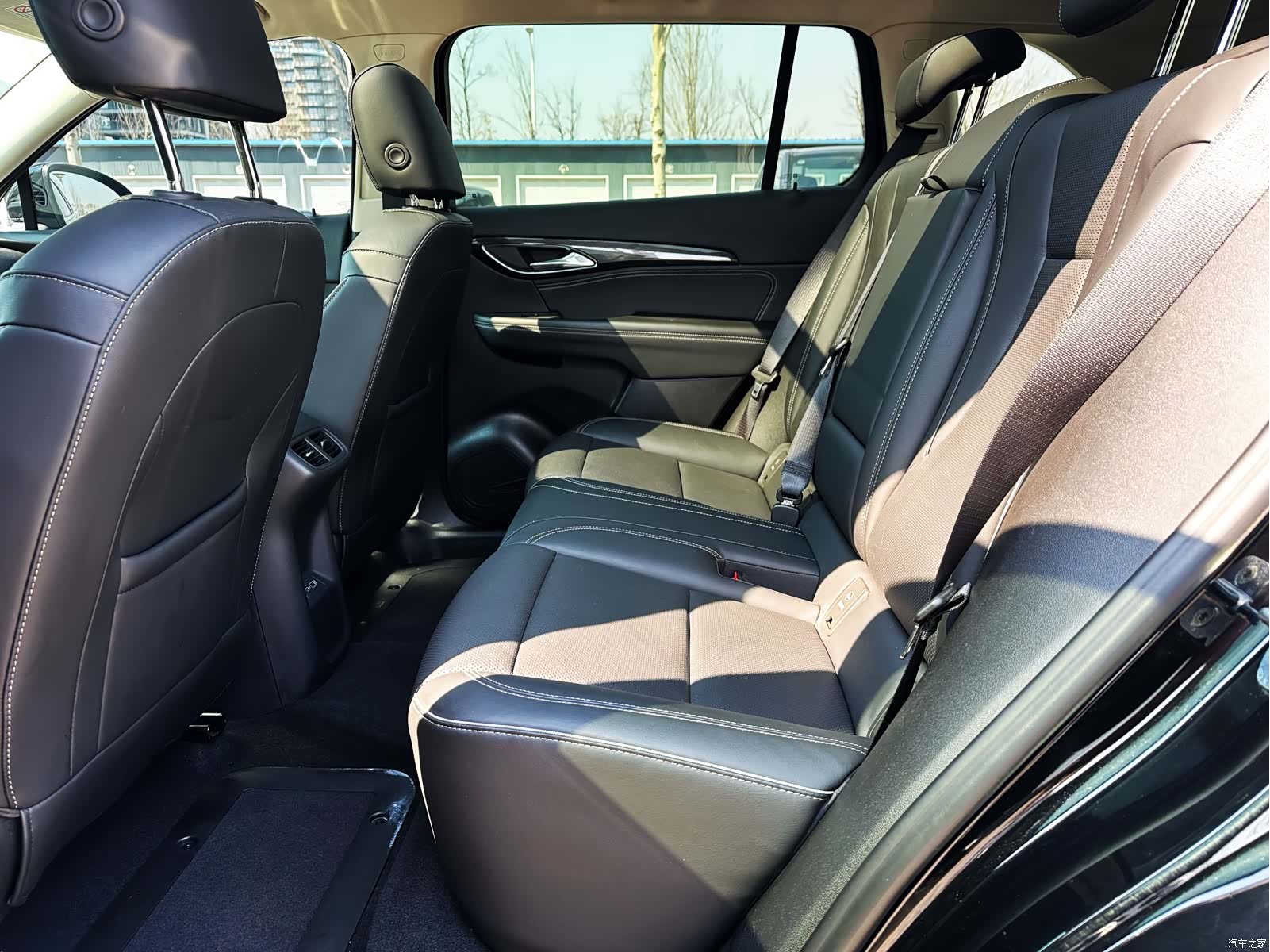 Buick Envision Plus, 2022 9