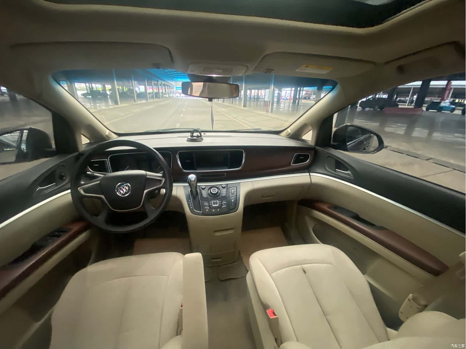 Buick GL8, 2015 13
