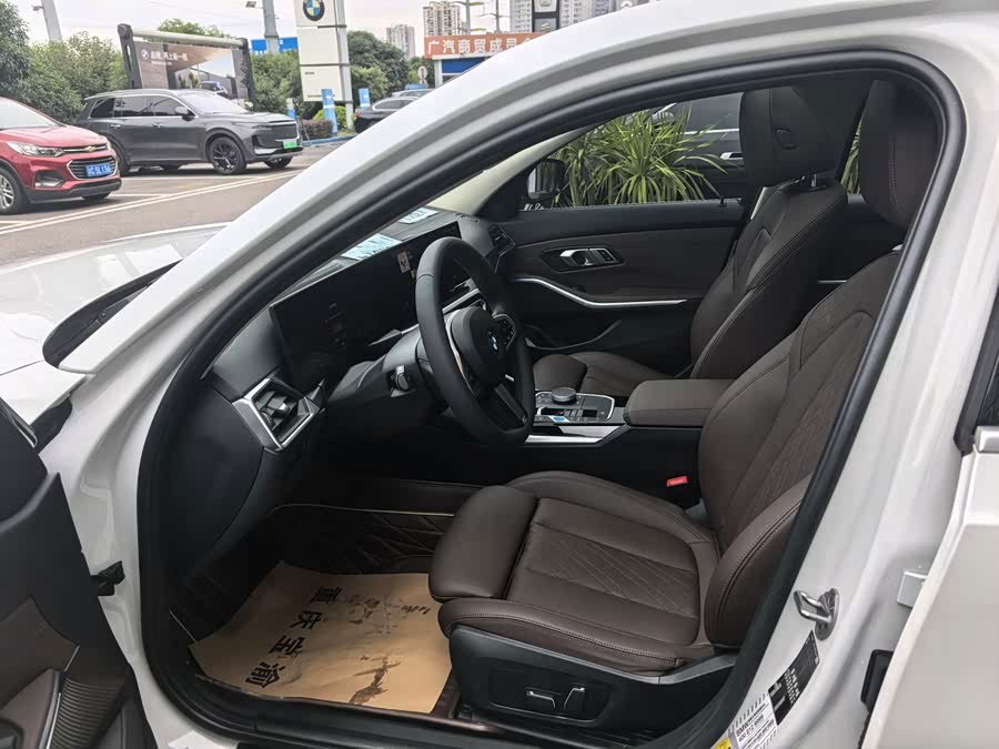 BMW i3 2025, фото 6