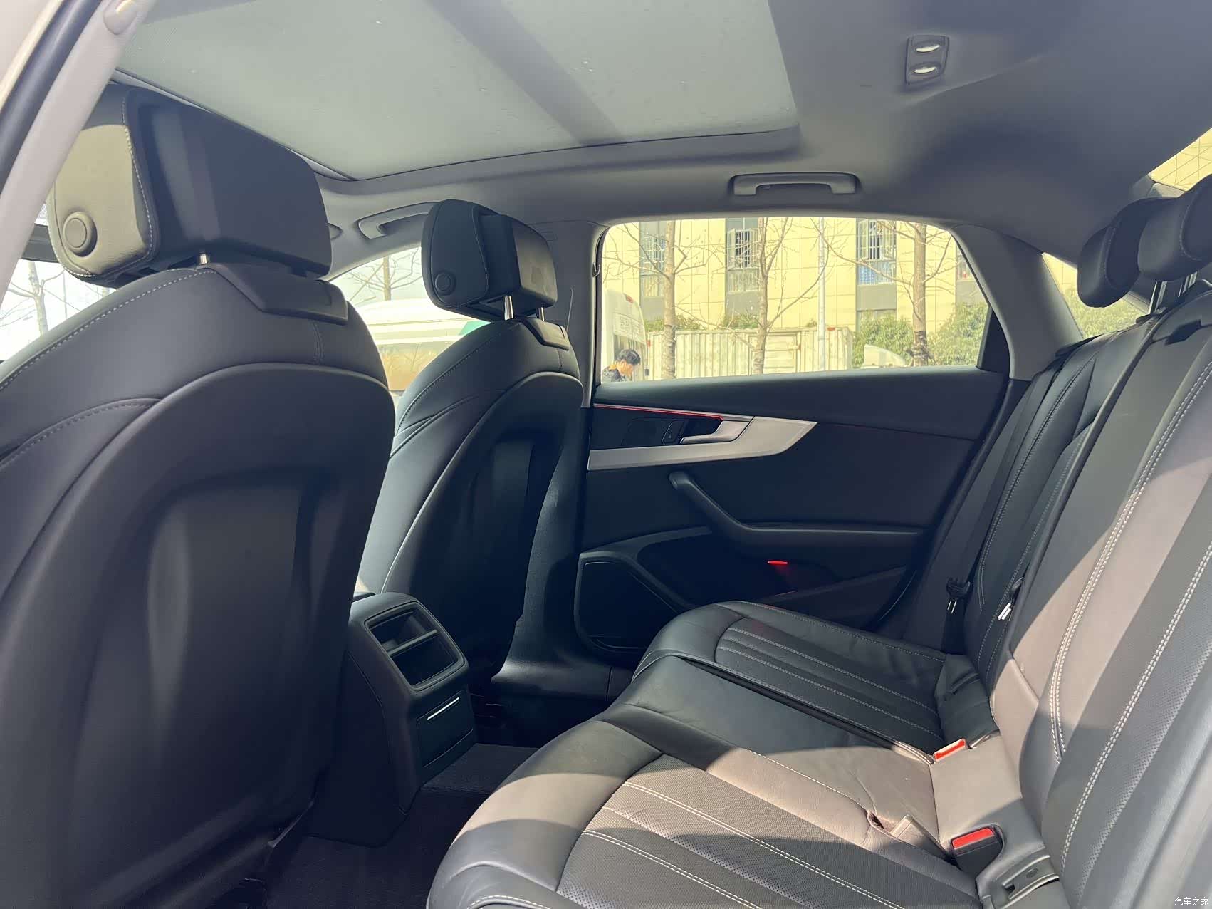 Audi A4L, 2022 6
