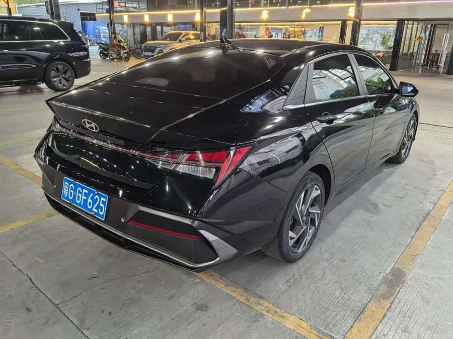 Hyundai Elantra 2024, фото 2