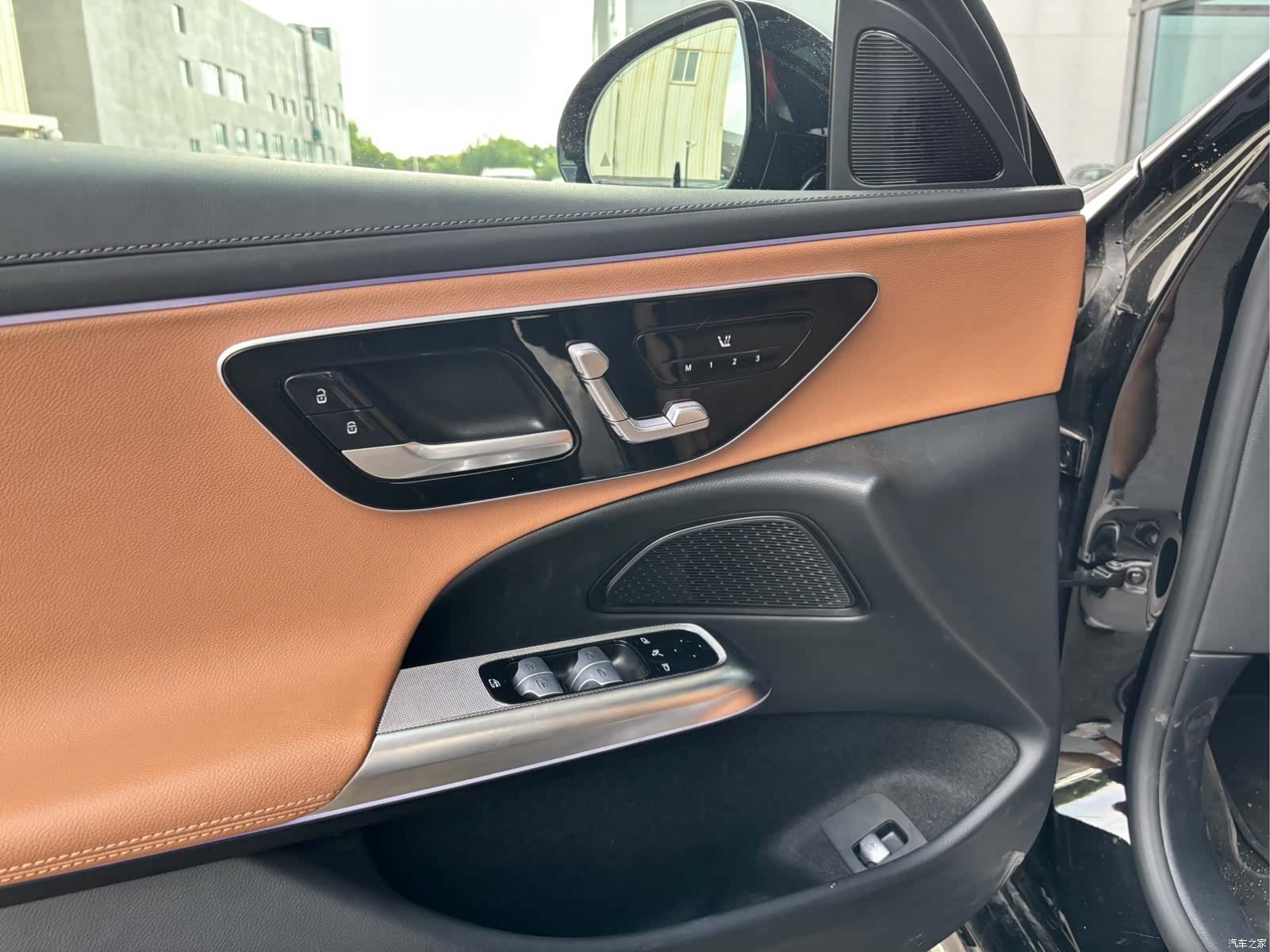 Mercedes-Benz E-Class, 2024 9
