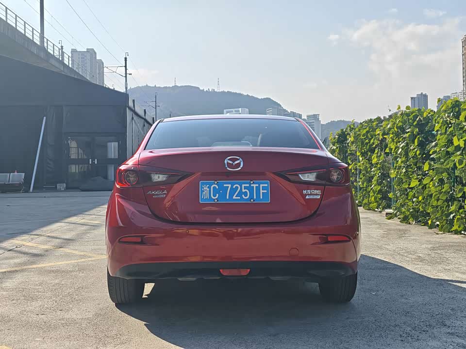 Mazda 3 Angkesaila