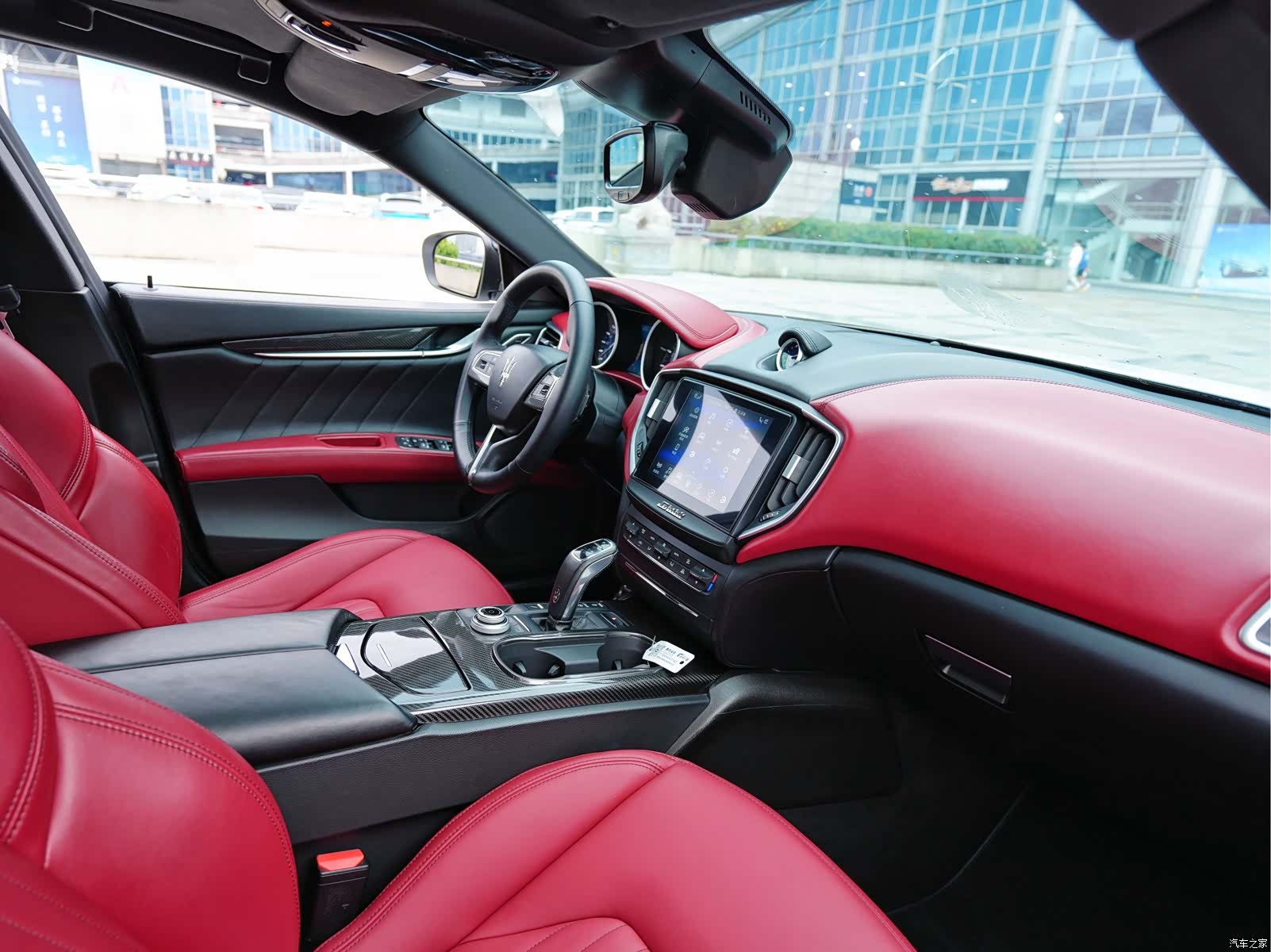 Maserati Ghibli, 2020 8
