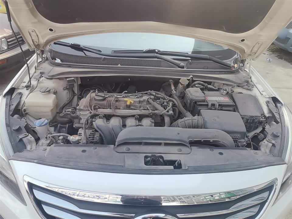 Hyundai Name picture