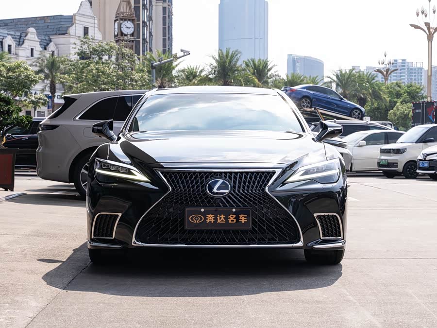 Lexus LS 2023, фото 2