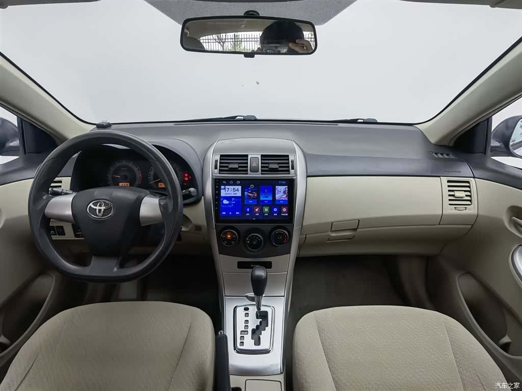 Toyota Corolla, 2011 все фото