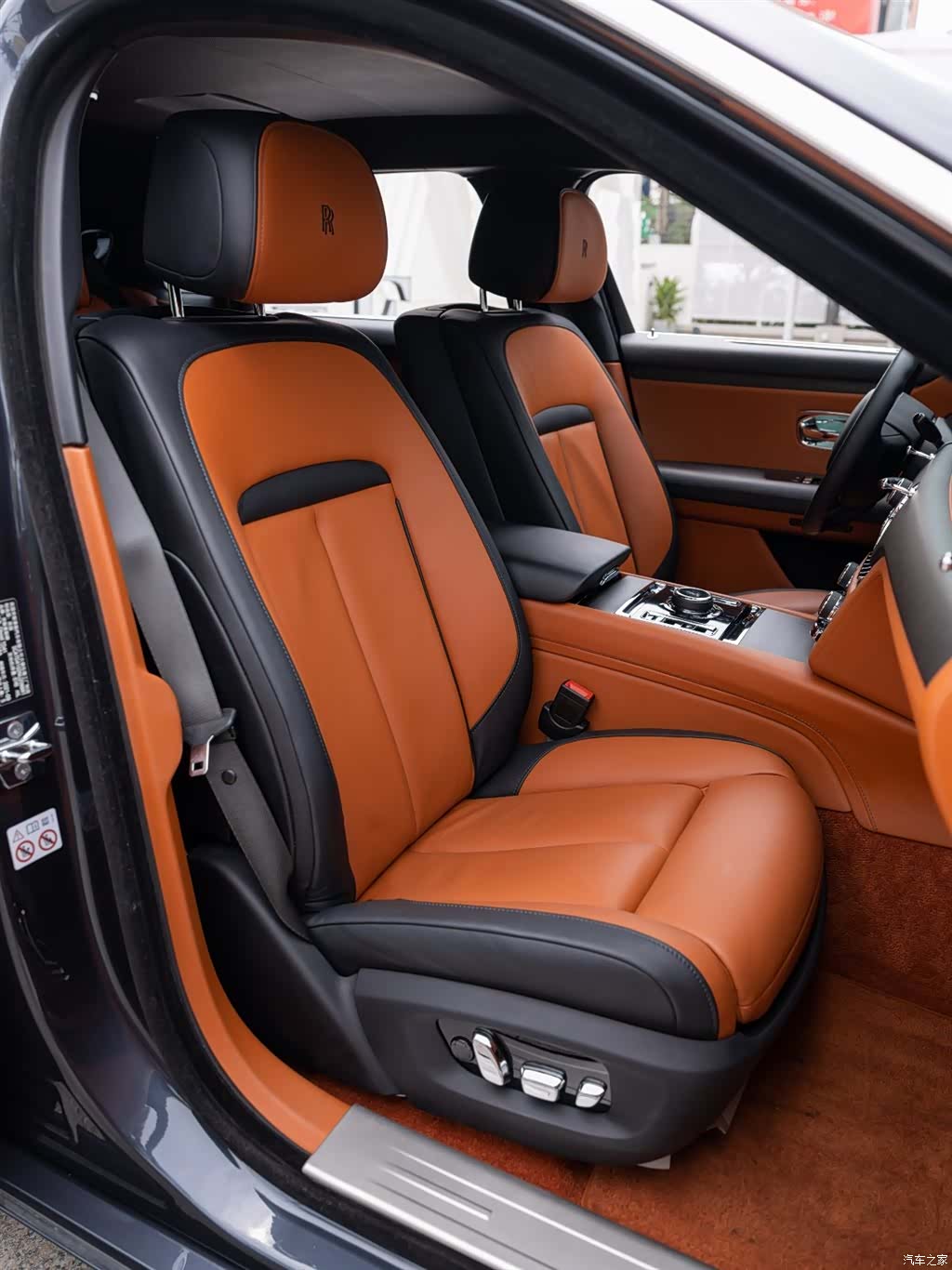 Rolls-Royce Ghost, 2022 21