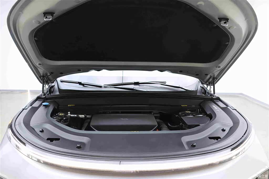 Li Auto L8, 2024 29