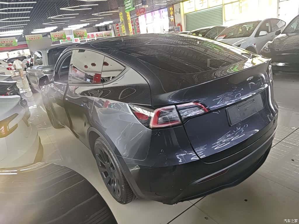 Tesla Model Y, 2024 все фото