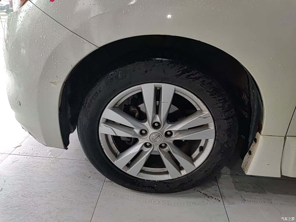 Nissan SL, 2017 23