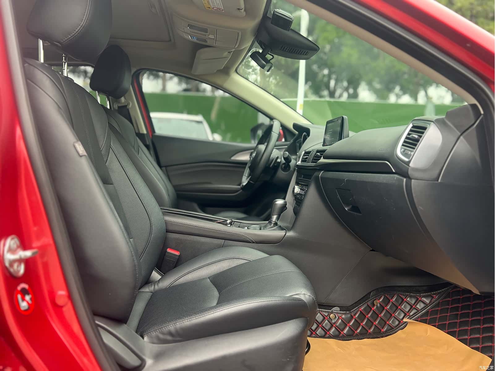 Mazda Mazda3, 2017 9