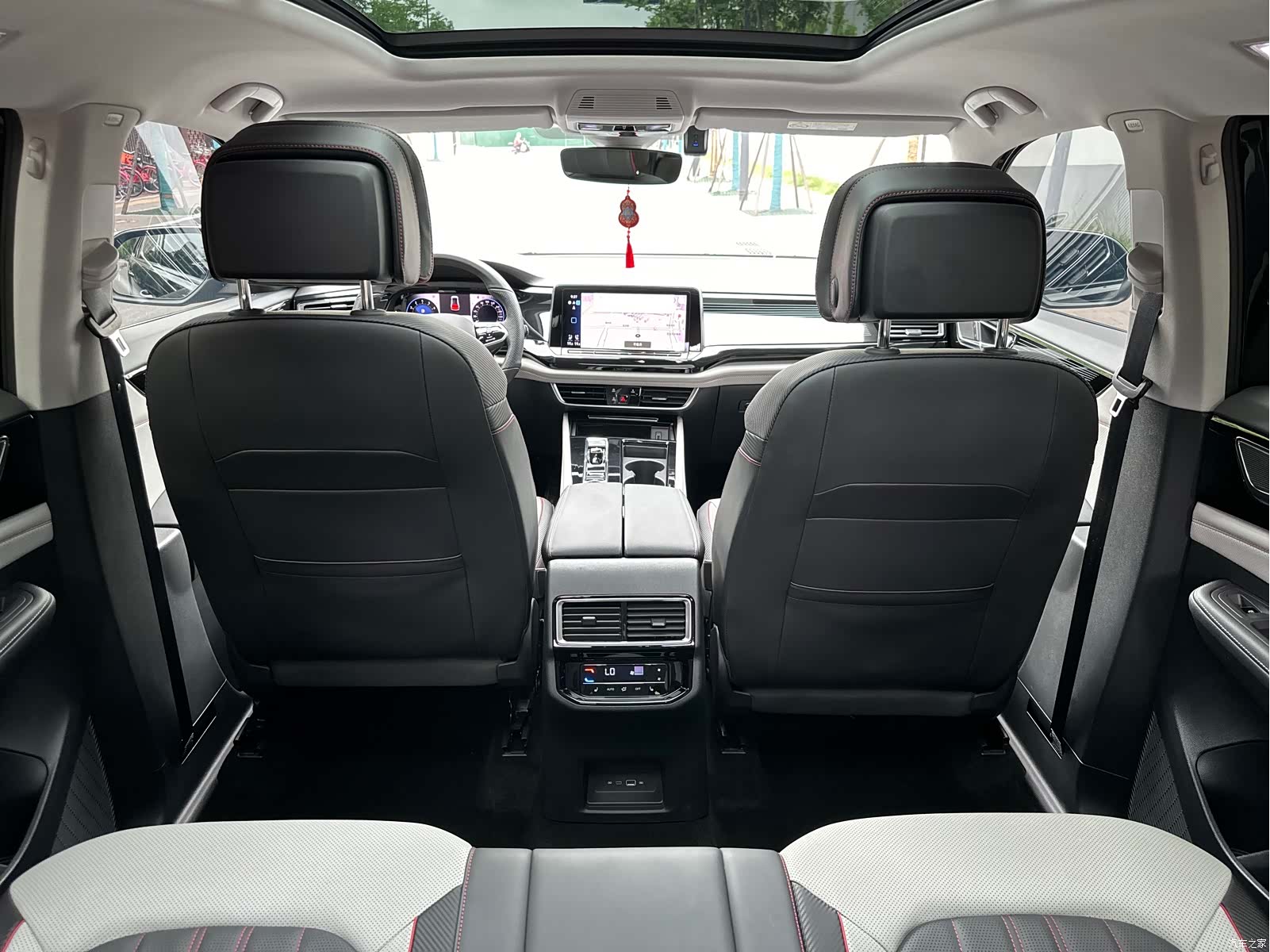 Volkswagen Teramont X, 2024 25