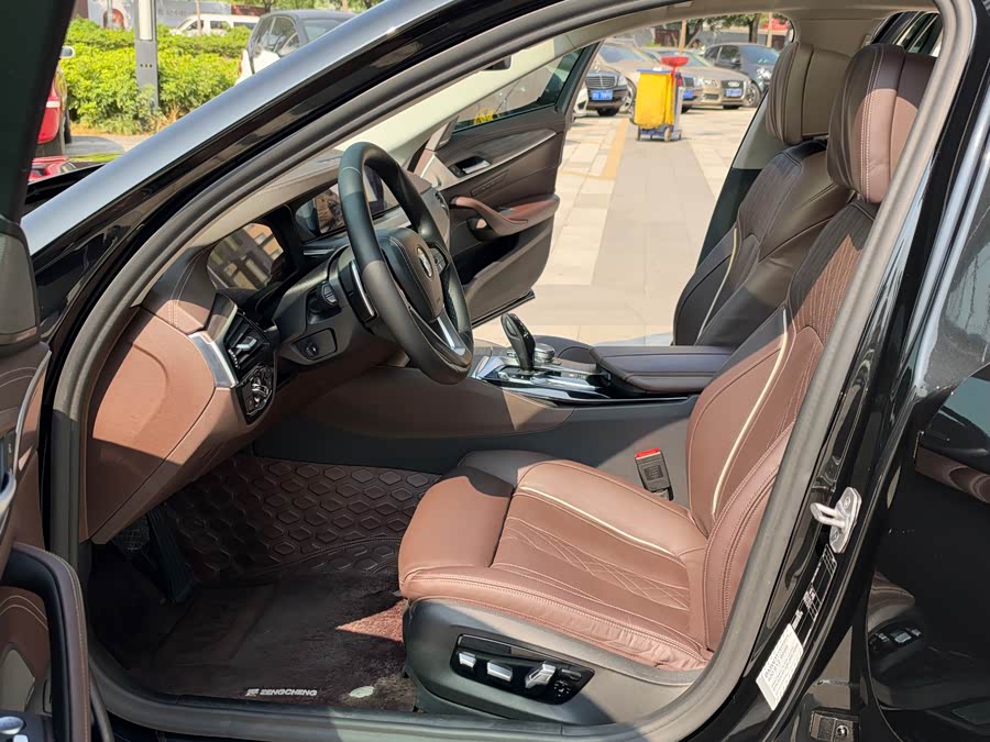 BMW 5 Series 2020, фото 8