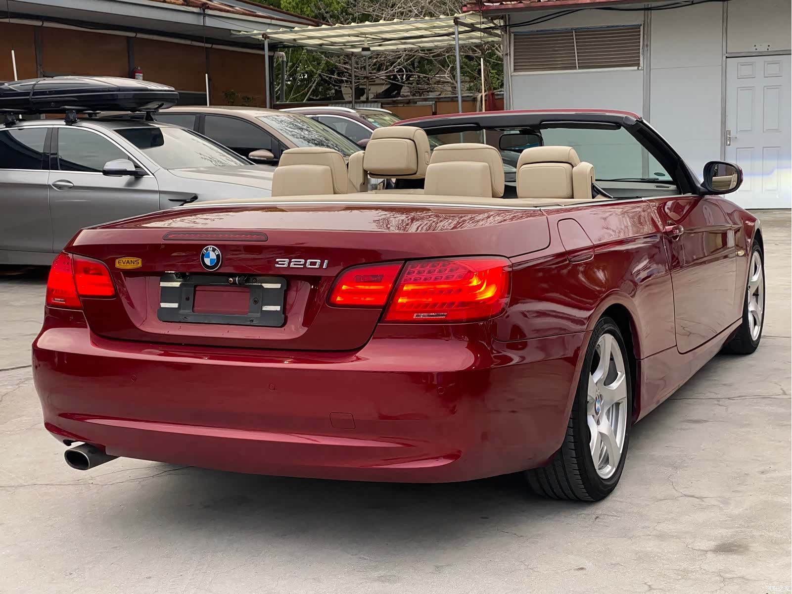 BMW 3 Series, 2011 10