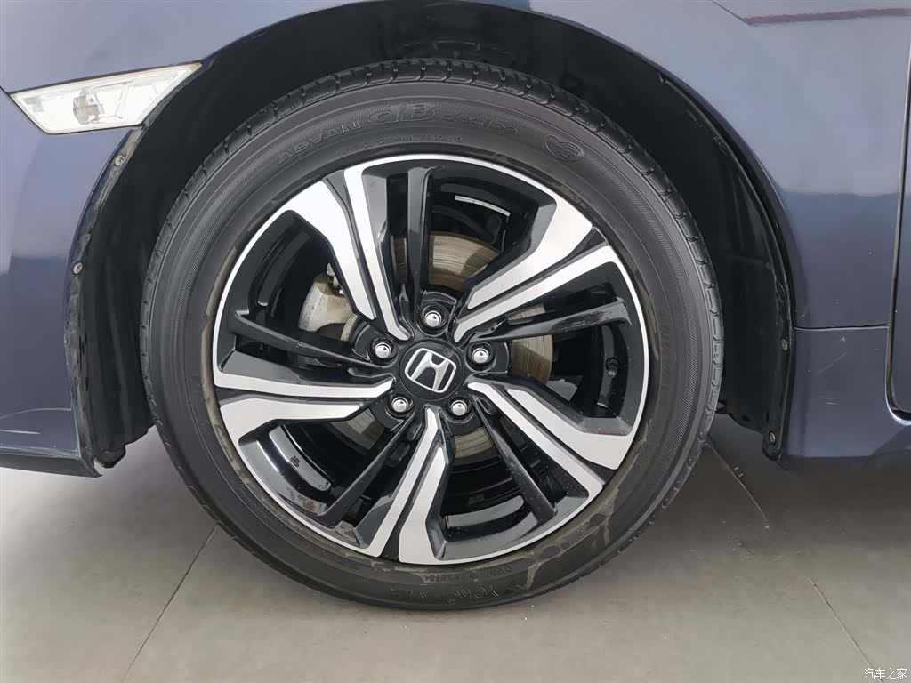 Honda Civic, 2019 17