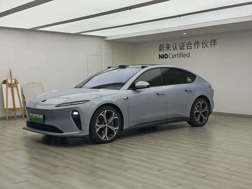 NIO ET5