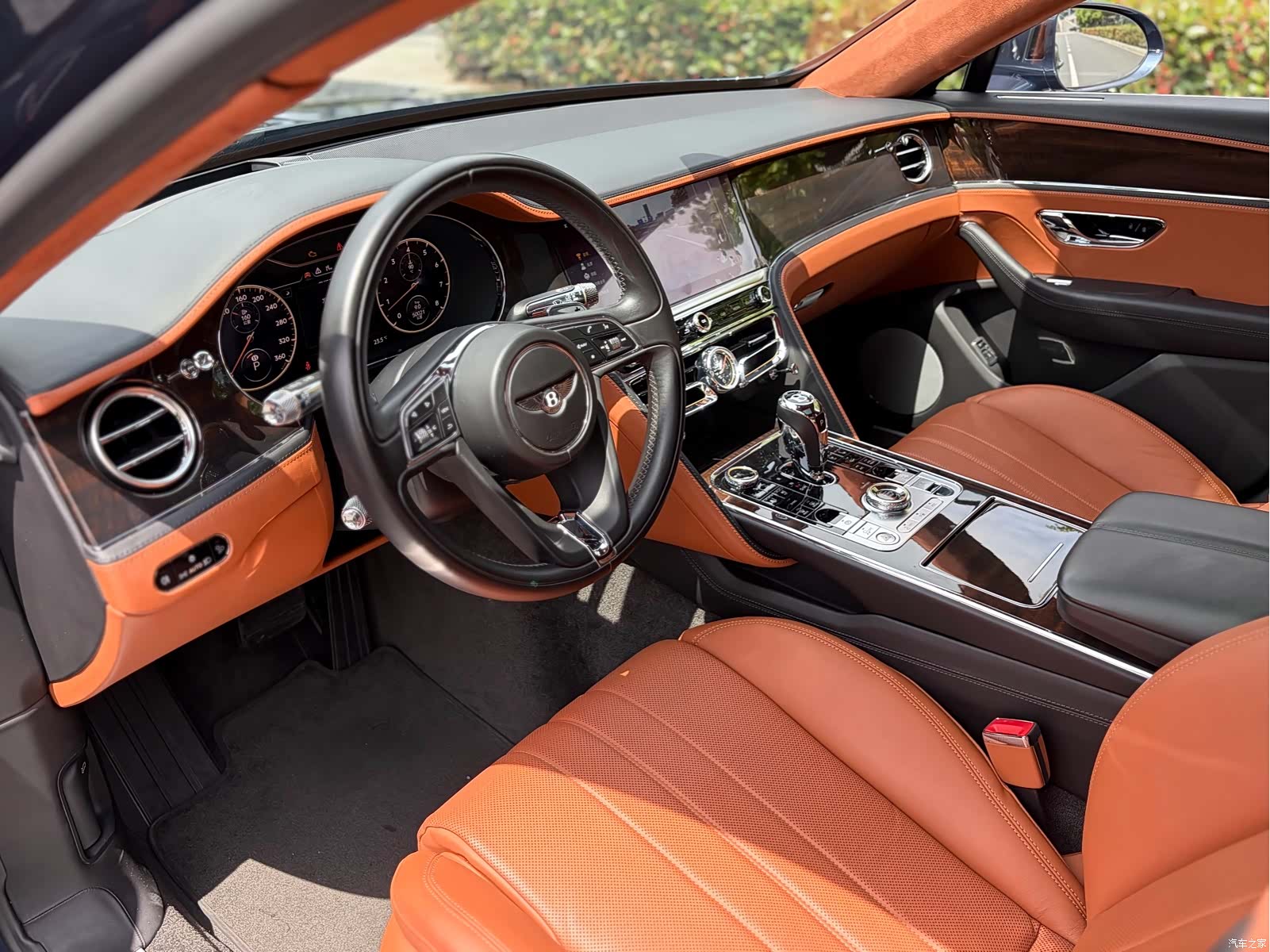 Bentley Flying Spur, 2021 все фото