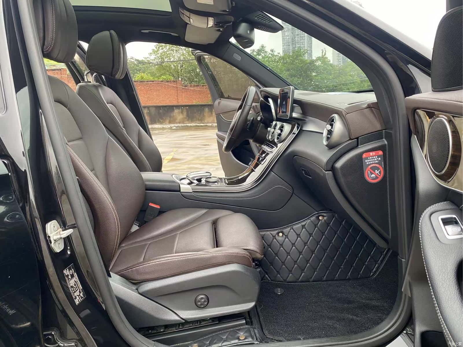 Mercedes-Benz GLC, 2016 10