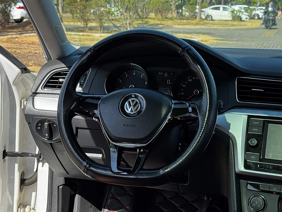 Volkswagen Lingdu