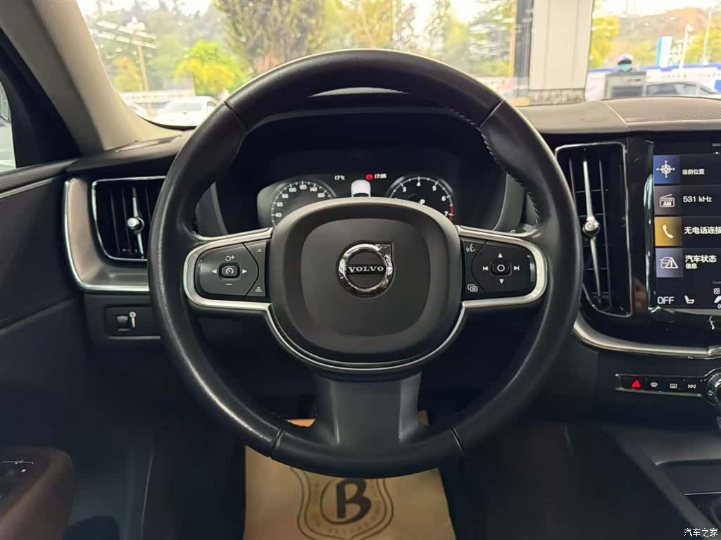 Volvo XC60, 2018 9