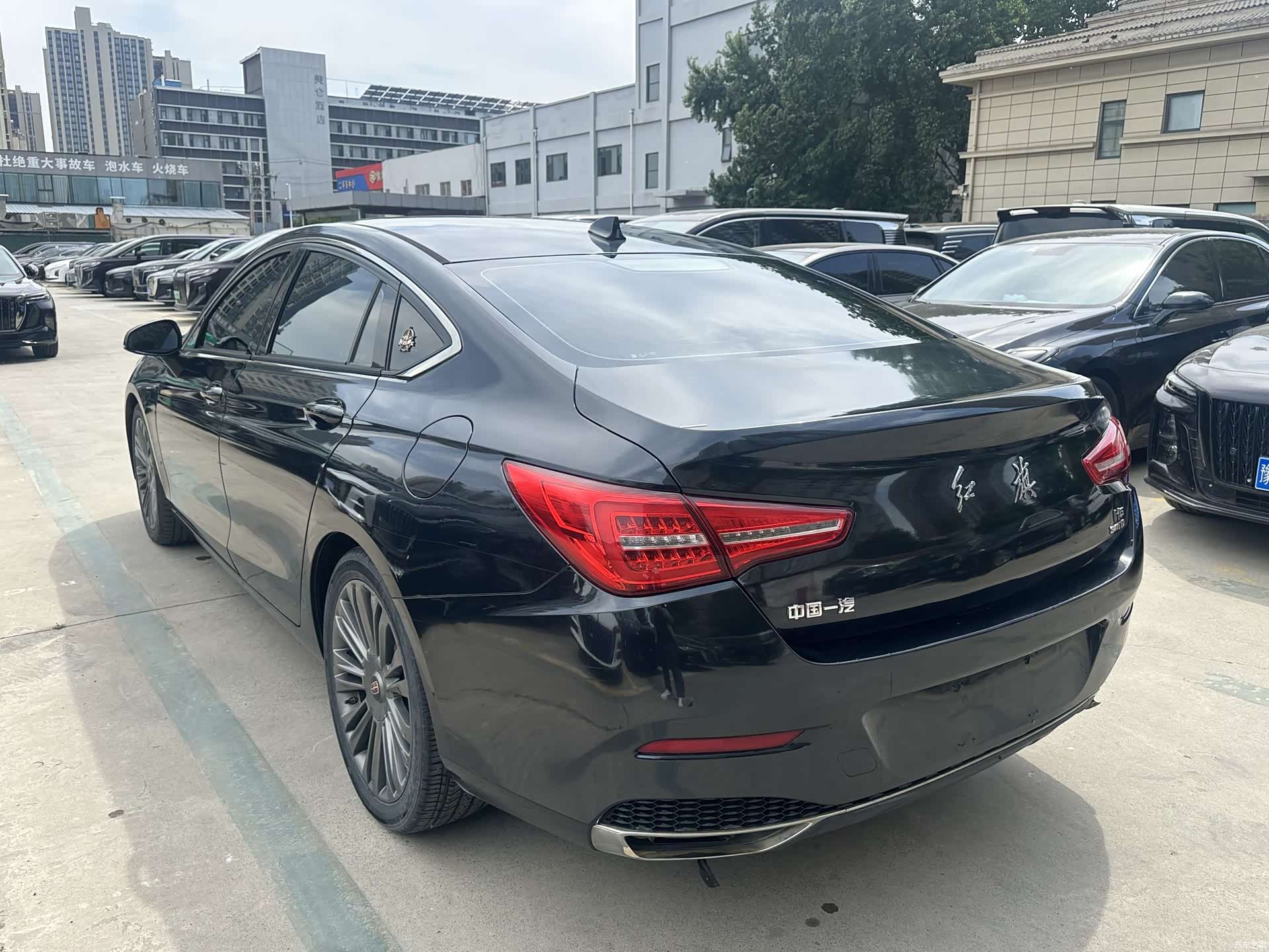 Hongqi H5, 2020 8