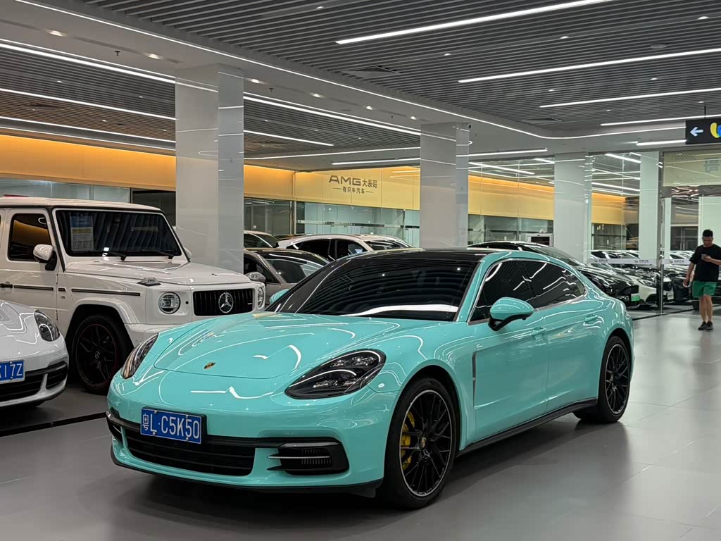 Porsche Panamera