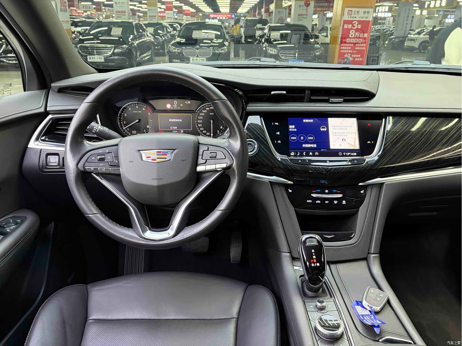 Cadillac XT6, 2021 все фото