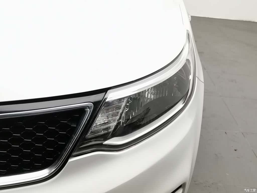 Kia K2, 2015 7
