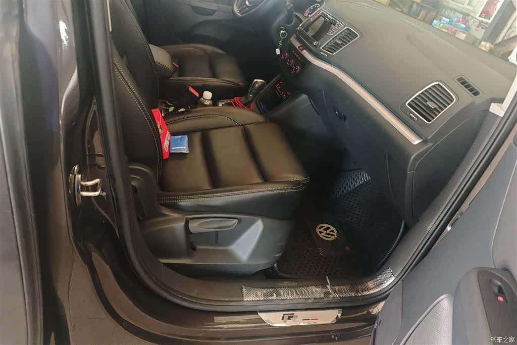 Volkswagen Xia, 2017 8